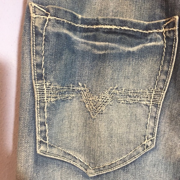 Flypaper Bootcut Jeans Mens Size 32x32 Lightly Distressed & Whiskered - Picture 9 of 16